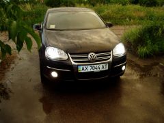 Установка Hella Dynabym на VW Jetta