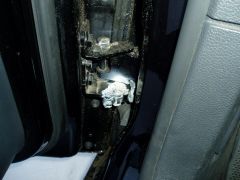Стандартная смазка пдверных петель на ТО