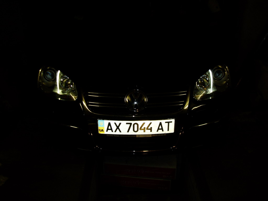 Установка Hella Dynabym на VW Jetta