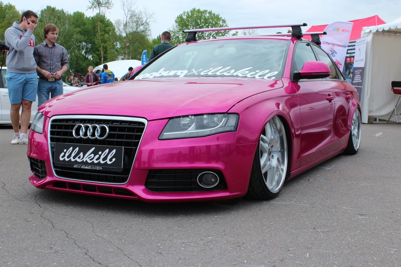 Самая яркая машинка на фесте