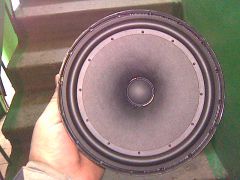 Оригинальный динамик из передней двери