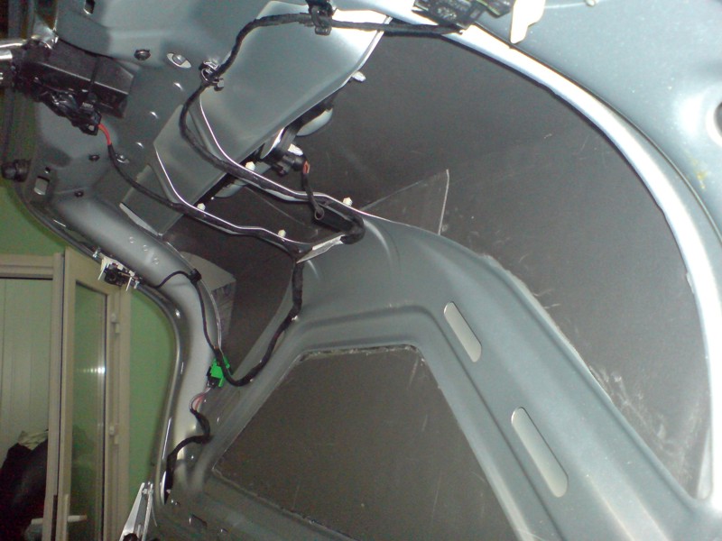 Шумка багажника и крышки его же)))