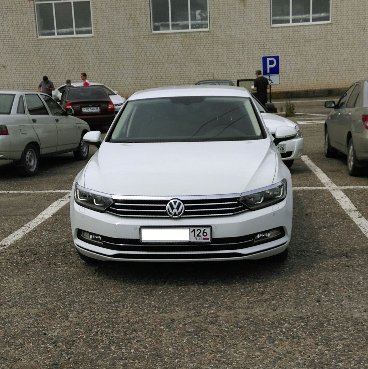 B8