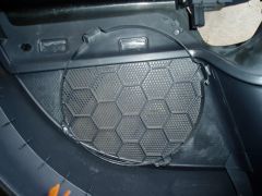 Установка задних динамиков Focal 165 CA1