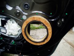 Установка задних динамиков Focal 165 CA1