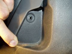 Установка задних динамиков Focal 165 CA1