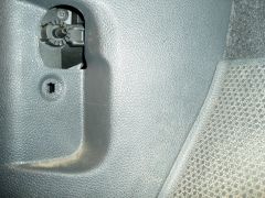 Установка задних динамиков Focal 165 CA1
