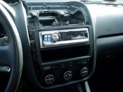 Установка Alpine 9855R (1din) в VW Jetta V