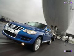 VW Touareg & Boing