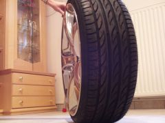 20" 8J ET 48 Eta Beta Tettsut SLC Chrom mit 225/30 ZR 20 Pirelli