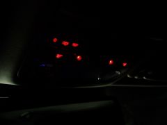 Установка центрального переднего плафона освещения от комфортлайна