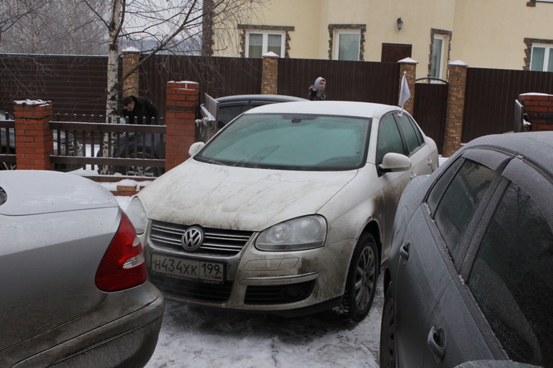Замёрзшие машинки после ночи...