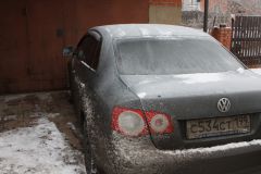 Замёрзшие машинки после ночи...