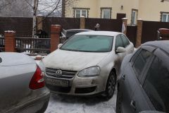 Замёрзшие машинки после ночи...