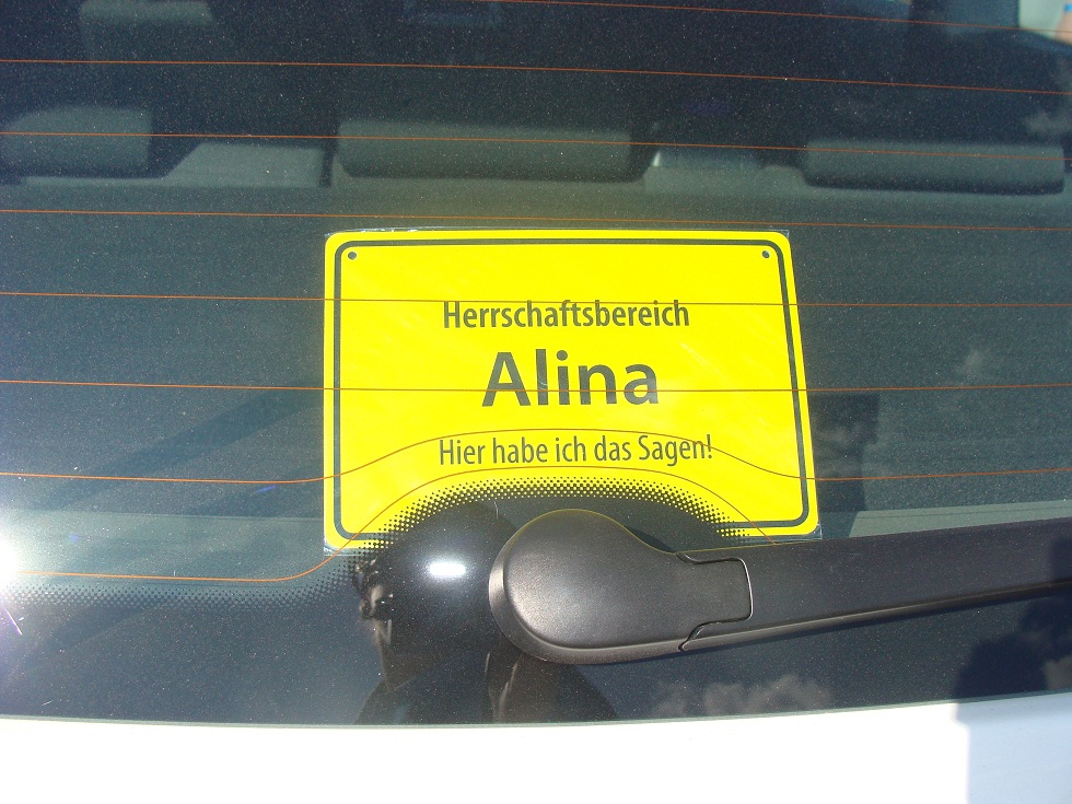 Моника's auto