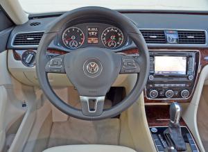 genuine-vw-5k-leather-multi-function-steering-wheel-2-1899-p.jpg